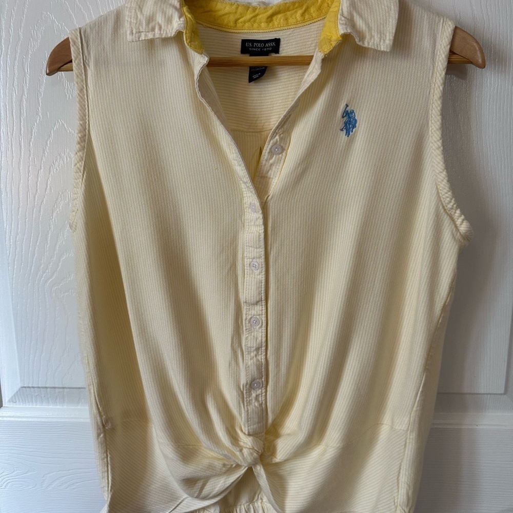 U.S. Polo Assn. Yellow Sleeveless Button-Down Shirt